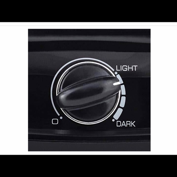 β
π 4-Slice Waffle maker Farberware in box - Picture 6 of 7